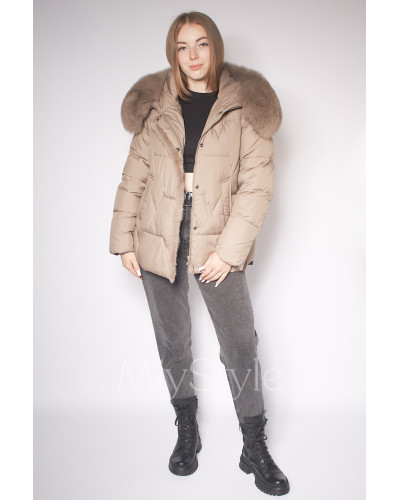 Жіноча зимова куртка з хутром (6070)