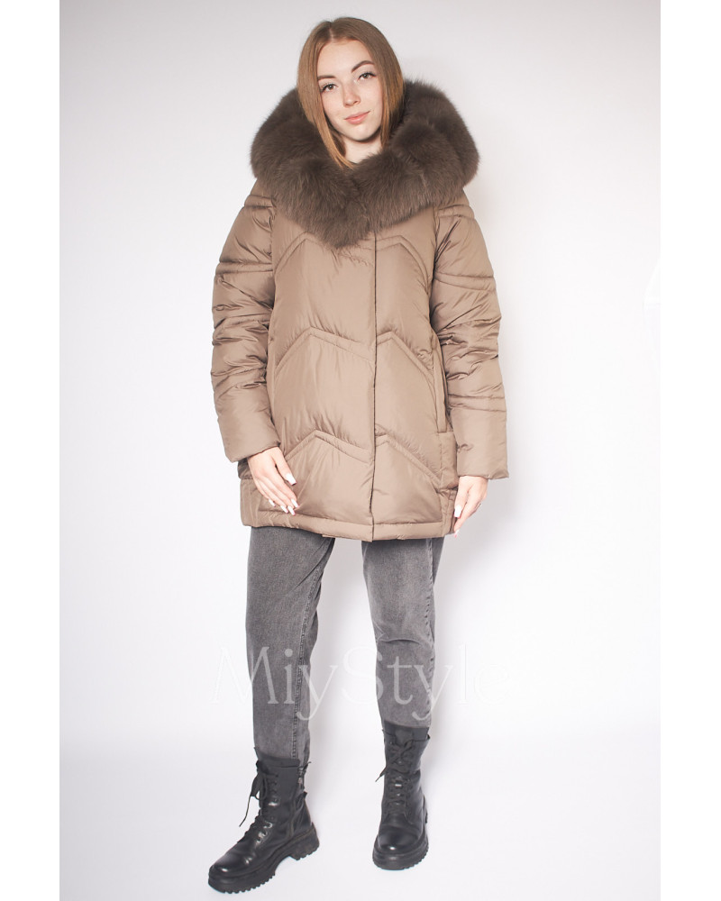 Жіноча зимова куртка з хутром (617)