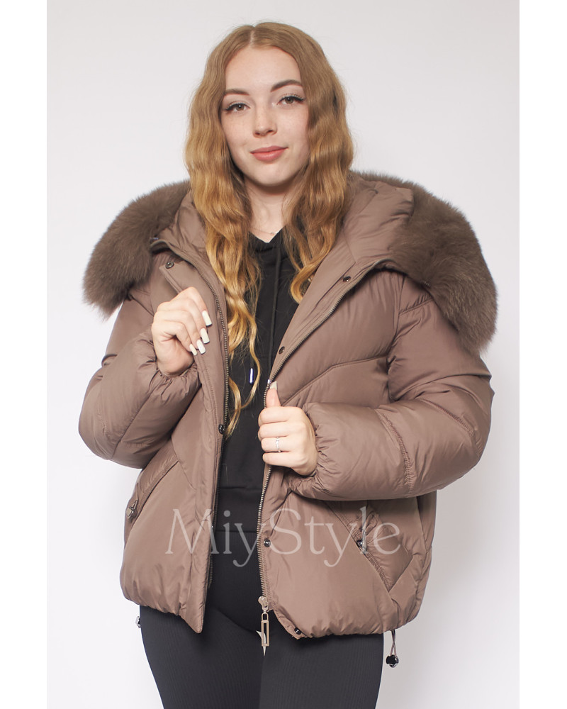 Жіноча зимова куртка з хутром (511)