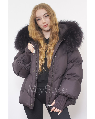 Жіночий пуховик з хутром єнота (208)