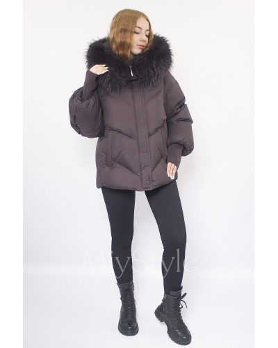 Жіночий пуховик з хутром єнота (208)