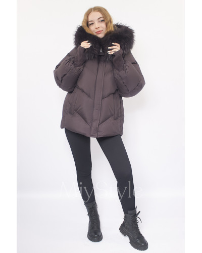 Жіночий пуховик з хутром єнота (208)