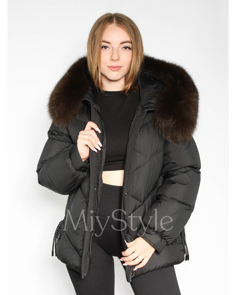 Жіноча зимова куртка з хутром (605)