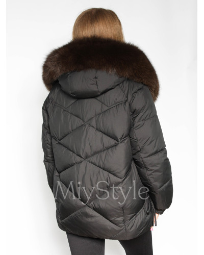 Жіноча зимова куртка з хутром (605)