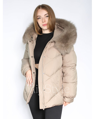 Жіноча зимова куртка з хутром (605)