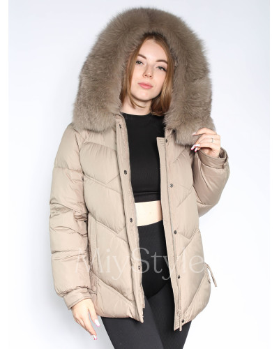 Жіноча зимова куртка з хутром (605)